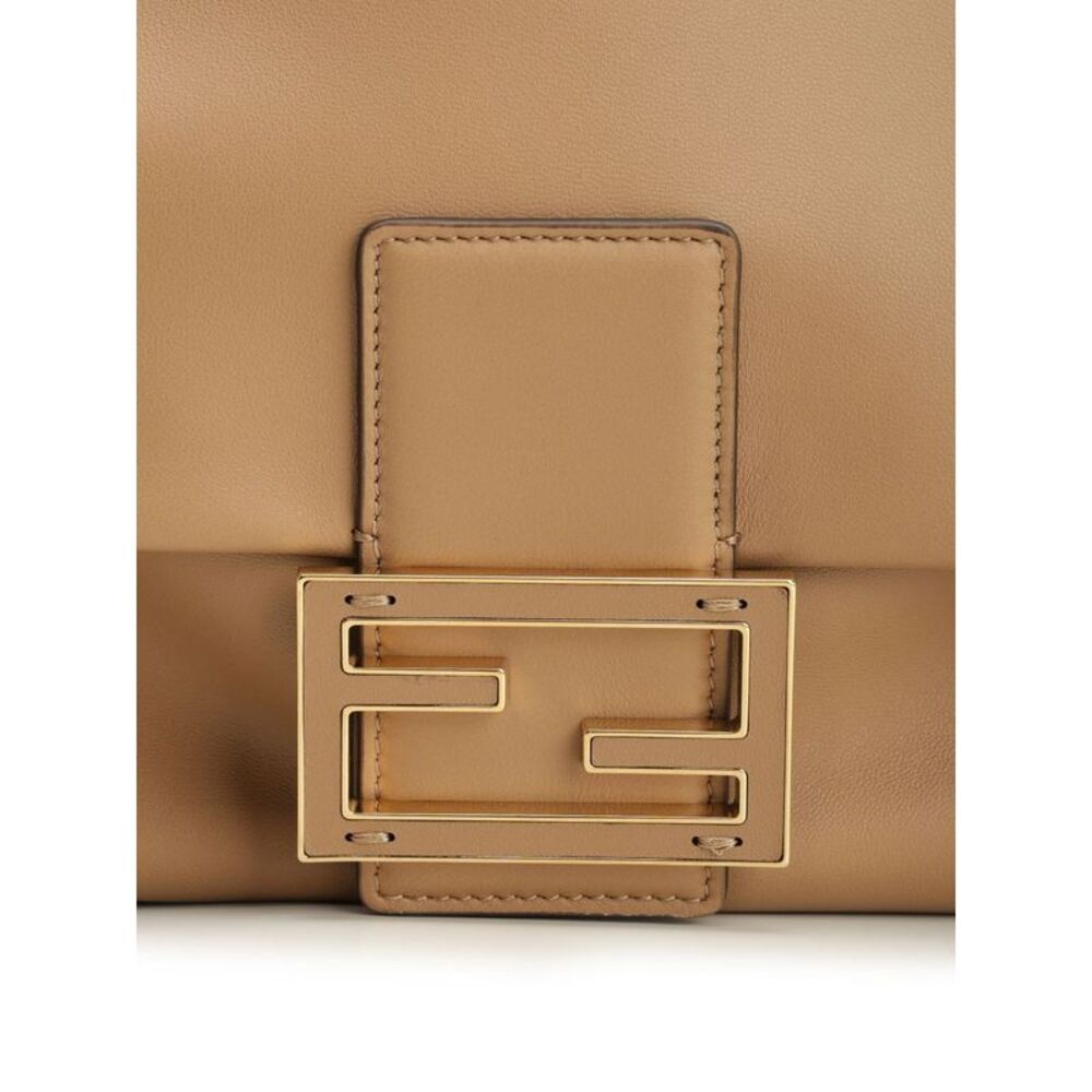 Fendi Women Large "Mamma Baguette" Bag - Picture 5 of 5